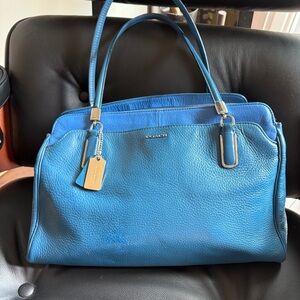 Rare PILOT BOUTIQUE MODEL 25161P Coach Madison Kimberly Carryall Two Tone Blue